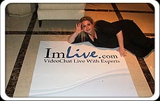 Our hardworking ImLive Customer Service Manager,
Carole, resting in the hotel lobby floor